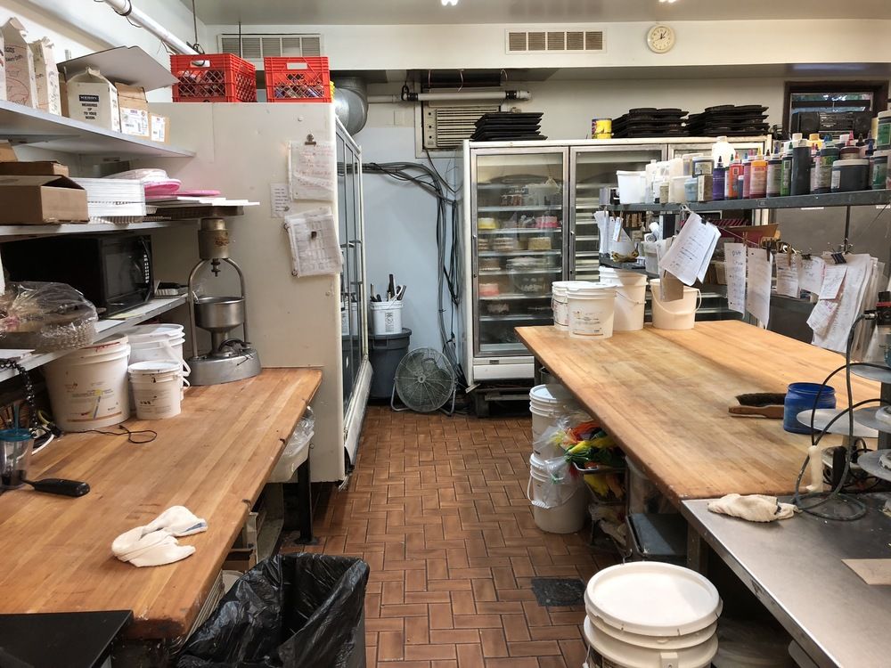 Traub's Bakery: 1020 Lincoln Avenue, Prospect Park, PA 19076